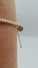 Load image into Gallery viewer, Dia Pearl Bracelet
